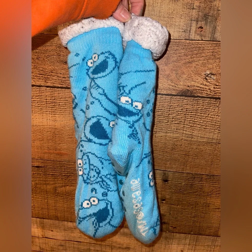 Cookie Monster Sherpa Knit Socks - Picture 2 of 4